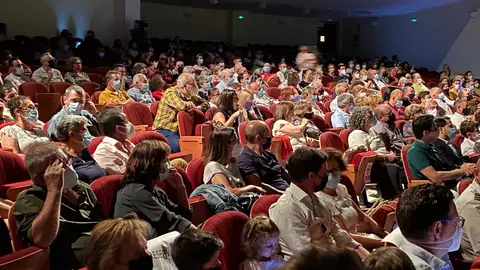 Público en homenaje a Antonio Ramos Público en homenaje a Antonio Ramos