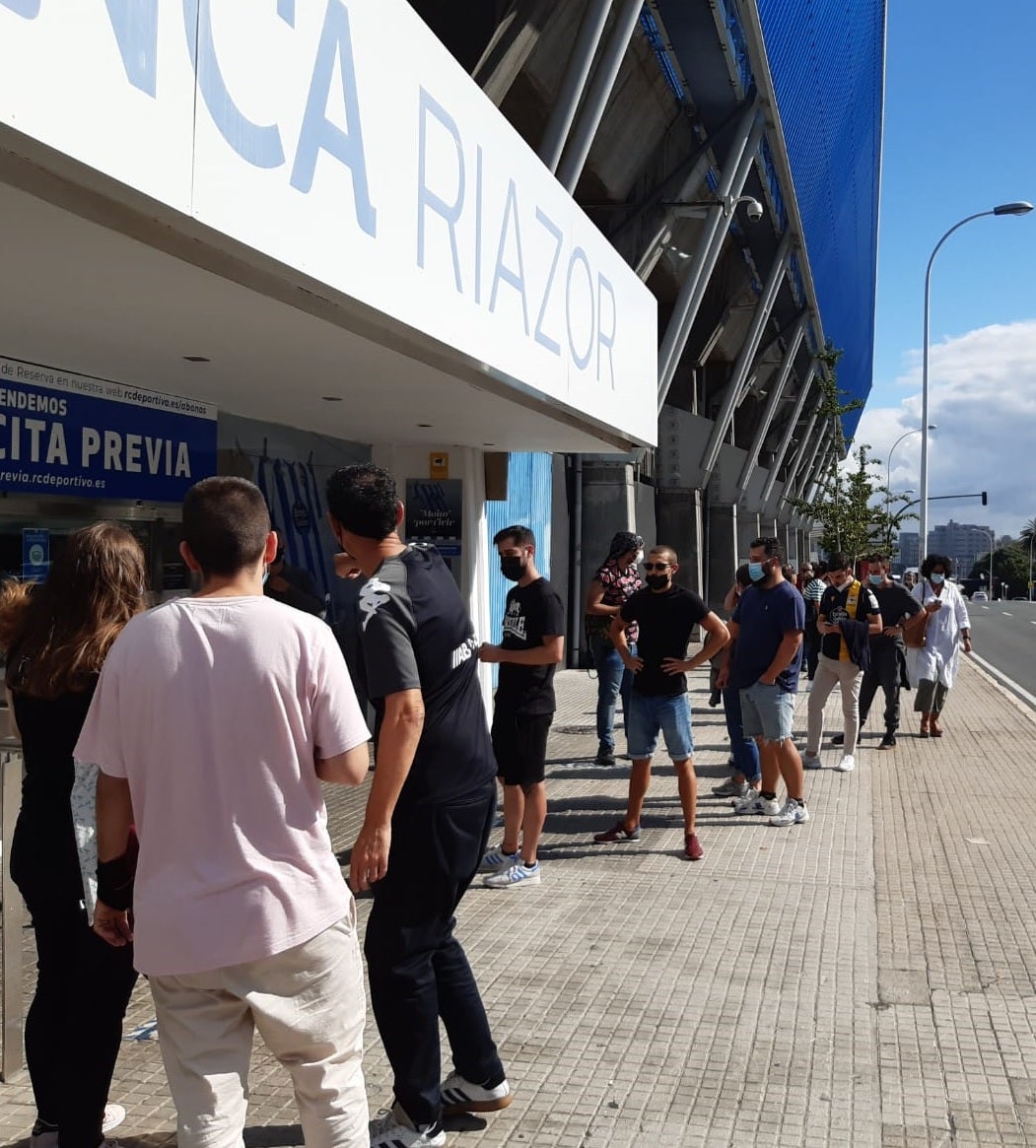 El Dépor vuela en la 1ª Federación y ... ¡Volaron en dos horas y media las entradas puestas a la venta para visitar a Unionistas! El Dépor vuela en la 1ª Federación y ... ¡Volaron en dos horas y media las entradas puestas a la venta para visitar a Unionistas!
