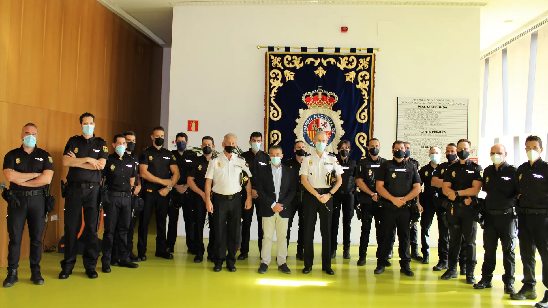 El subdelegado del Gobierno da la bienvenida a dieciocho nuevos policías a la Comisaría Provincial de Albacete