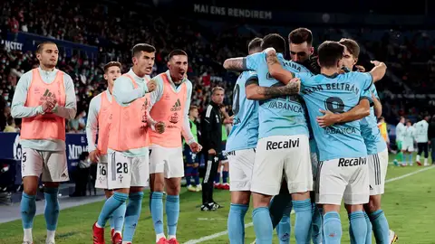 Los jugadores del Celta celebra la victoria ante el Levante Los jugadores del Celta celebra la victoria ante el Levante