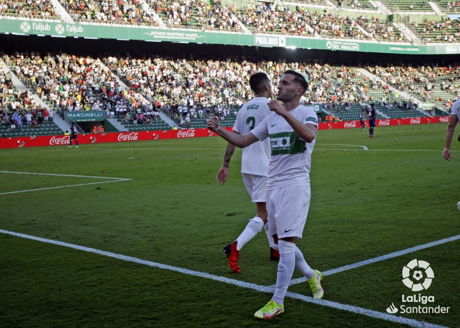 "El Elche sale beneficiado por mi traspaso y el Cádiz me da un año más de contrato" "El Elche sale beneficiado por mi traspaso y el Cádiz me da un año más de contrato"