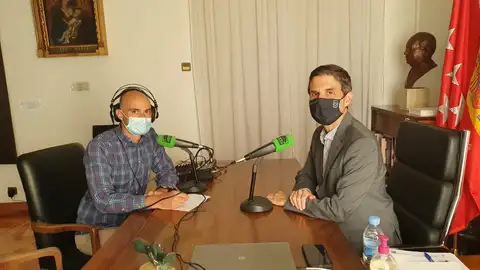 Entrevista a Javier Rodríguez Palacios en el Ayuntamiento de Alcalá Entrevista a Javier Rodríguez Palacios en el Ayuntamiento de Alcalá