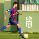 Javi Borrego, delantero de la Gimnástica