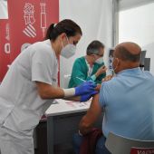 Se inicia la vacunación masiva de la tercera dosis en Castelló