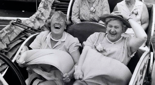 Nava pone en marcha el taller "Estos maravillosos años" Nava pone en marcha el taller "Estos maravillosos años"