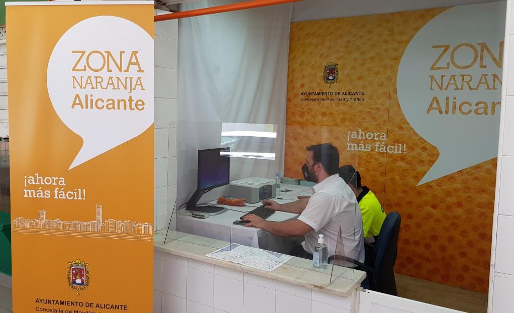 El Ayuntamiento de Alicante suspende definitivamente la implantación de la ORA en Carolinas Altas El Ayuntamiento de Alicante suspende definitivamente la implantación de la ORA en Carolinas Altas
