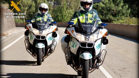 Motoristas de la Guardia Civil de Tr&aacute;fico