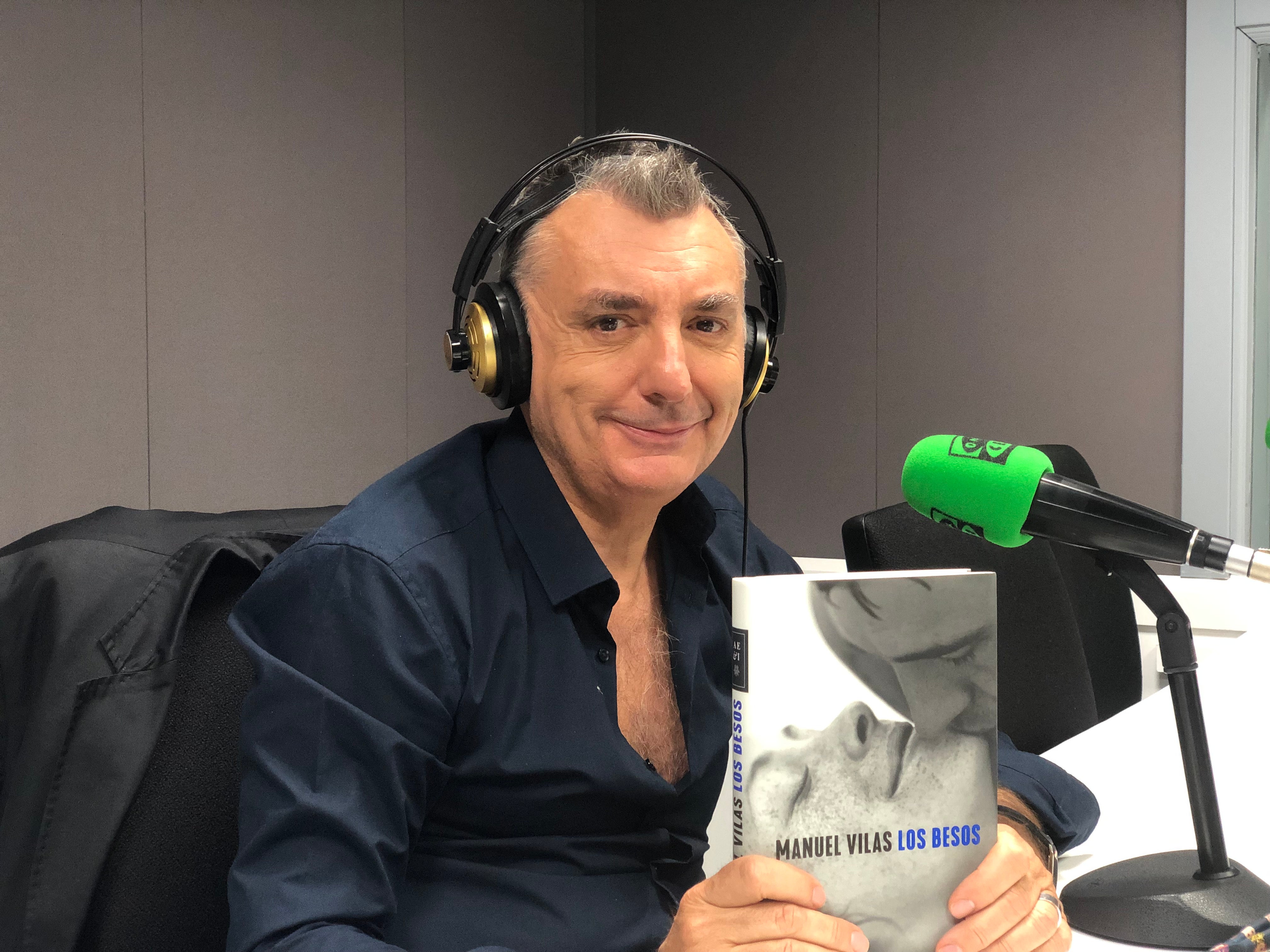 Vilas: "los besos son la antesala del amor, la esperanza que mueve el mundo" Vilas: "los besos son la antesala del amor, la esperanza que mueve el mundo"