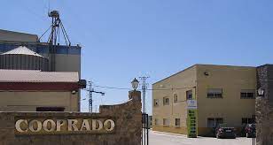 La cooperativa Cooprado de Casar de Cáceres cierra dos fusiones que le acercan a los 50 millones de euros de facturación La cooperativa Cooprado de Casar de Cáceres cierra dos fusiones que le acercan a los 50 millones de euros de facturación