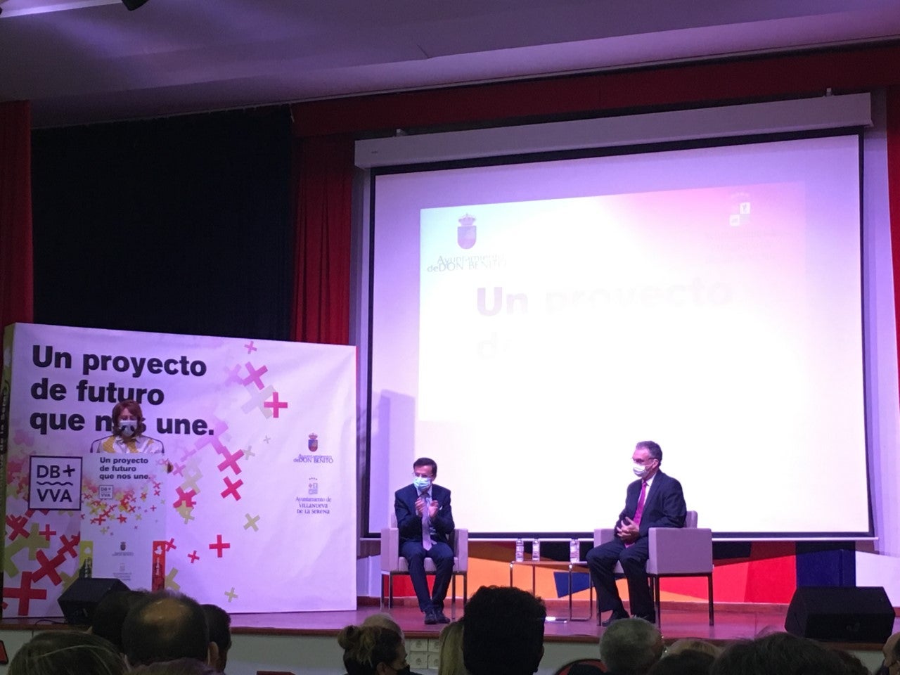 Presentado en Sociedad el proyecto de Fusión de Don Benito y Villanueva de La Serena Presentado en Sociedad el proyecto de Fusión de Don Benito y Villanueva de La Serena