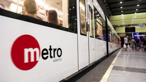 Imagen de un convoy de Metrovalència