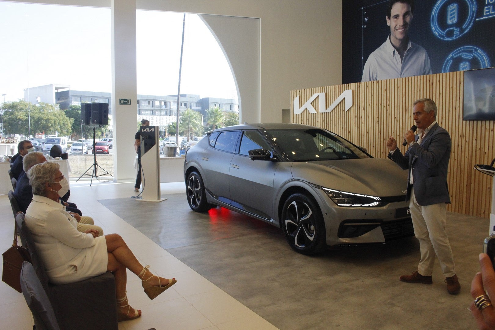 RUEDATUR presenta el nuevo modelo KIA EV6 100% eléctrico RUEDATUR presenta el nuevo modelo KIA EV6 100% eléctrico