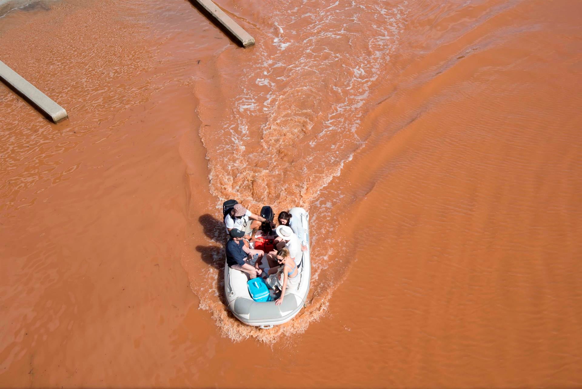 El Otoño comienza con una DANA que ha dejado inundaciones en varias zonas de España El Otoño comienza con una DANA que ha dejado inundaciones en varias zonas de España