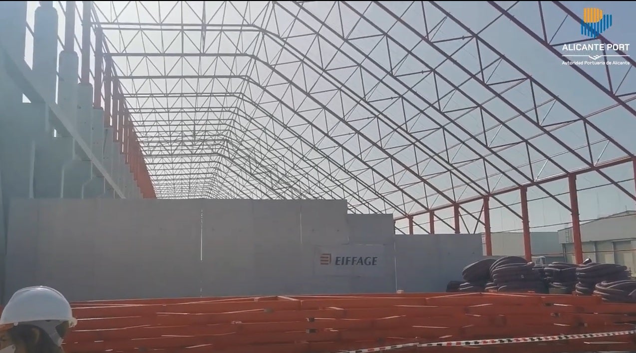 El hangar cerrado del puerto de Alicante se terminará en el primer trimestre de 2022 El hangar cerrado del puerto de Alicante se terminará en el primer trimestre de 2022