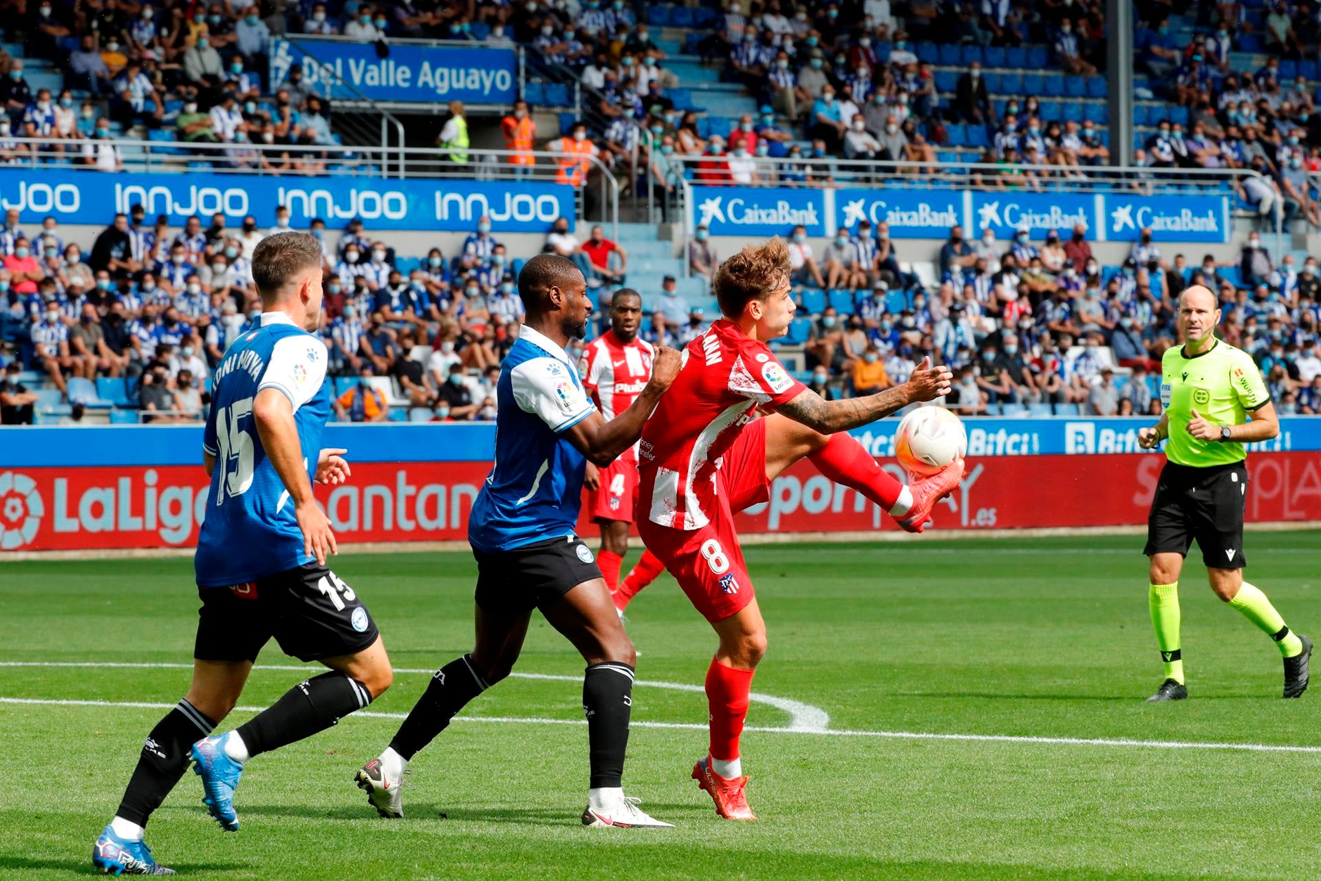 El Atlético cae en Mendizorroza con un gol de Laguardia El Atlético cae en Mendizorroza con un gol de Laguardia