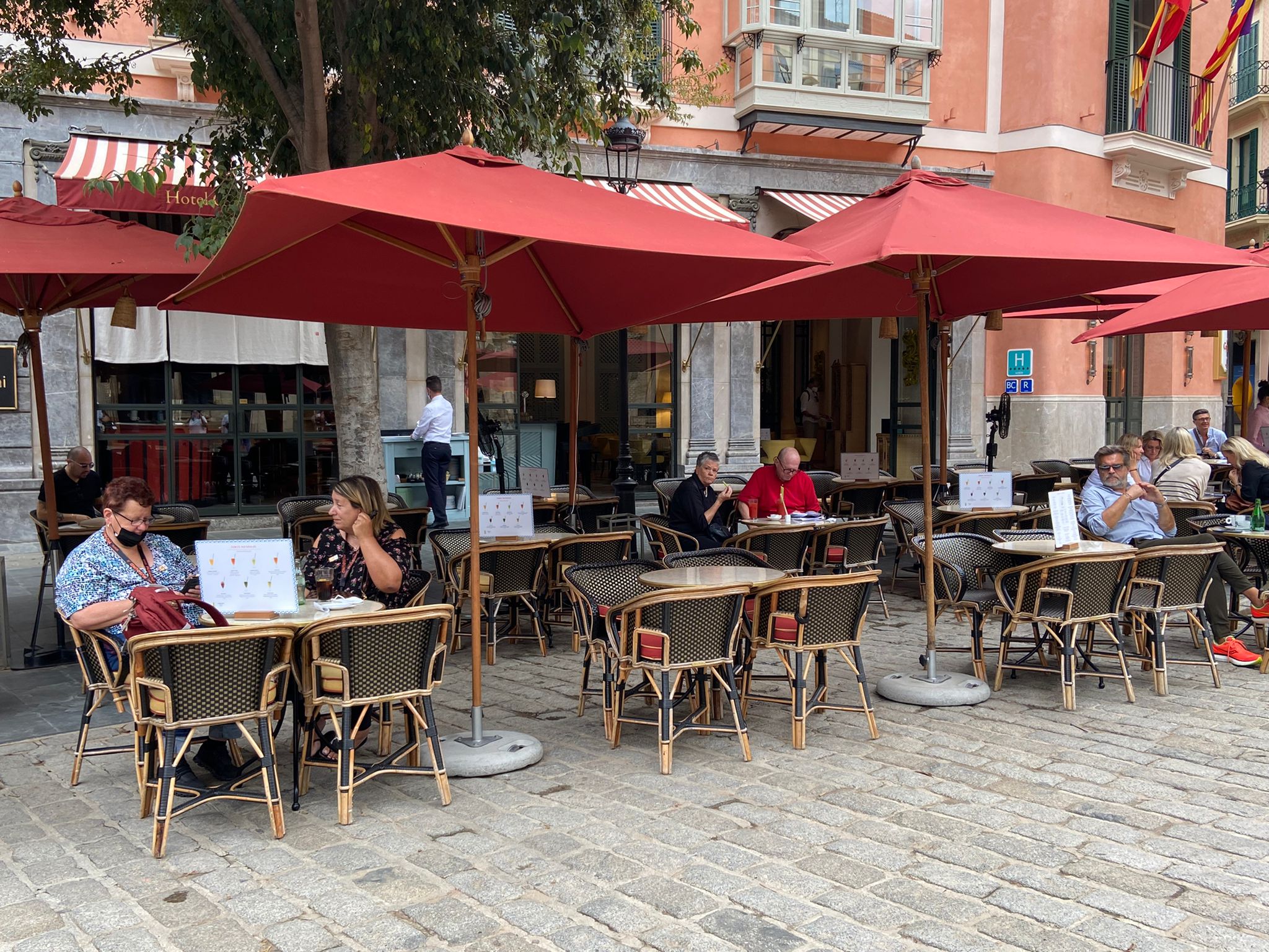 Caen un 50% las reservas de las comidas y cenas navideñas en Mallorca Caen un 50% las reservas de las comidas y cenas navideñas en Mallorca