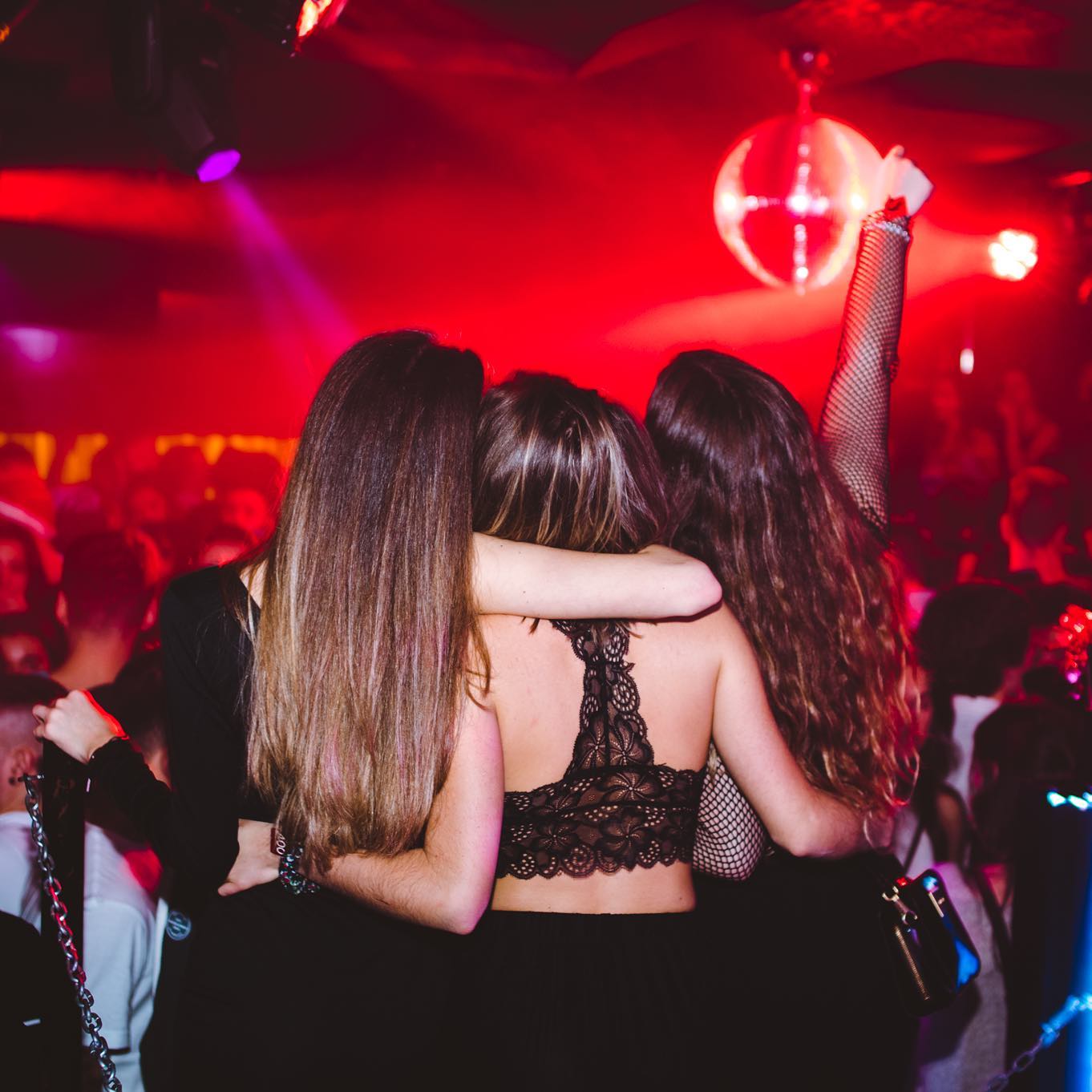 Alivio en la hostelería y educación tras el anuncio del fin de las restricciones en Navarra Alivio en la hostelería y educación tras el anuncio del fin de las restricciones en Navarra