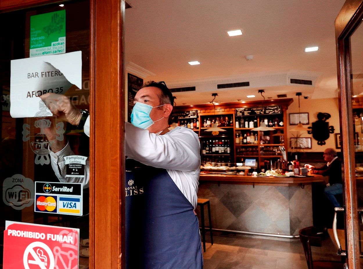 España se encamina a la 'nueva normalidad': ¿qué comunidades han eliminado las restricciones y cuáles las mantienen? España se encamina a la 'nueva normalidad': ¿qué comunidades han eliminado las restricciones y cuáles las mantienen?