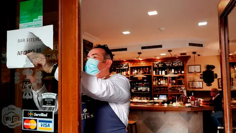 España se encamina a la 'nueva normalidad': ¿qué comunidades han eliminado las restricciones y cuáles las mantienen? España se encamina a la 'nueva normalidad': ¿qué comunidades han eliminado las restricciones y cuáles las mantienen?