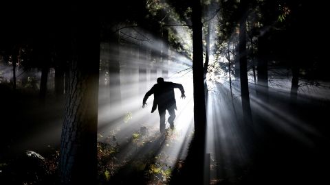 Un vampiro en un bosque