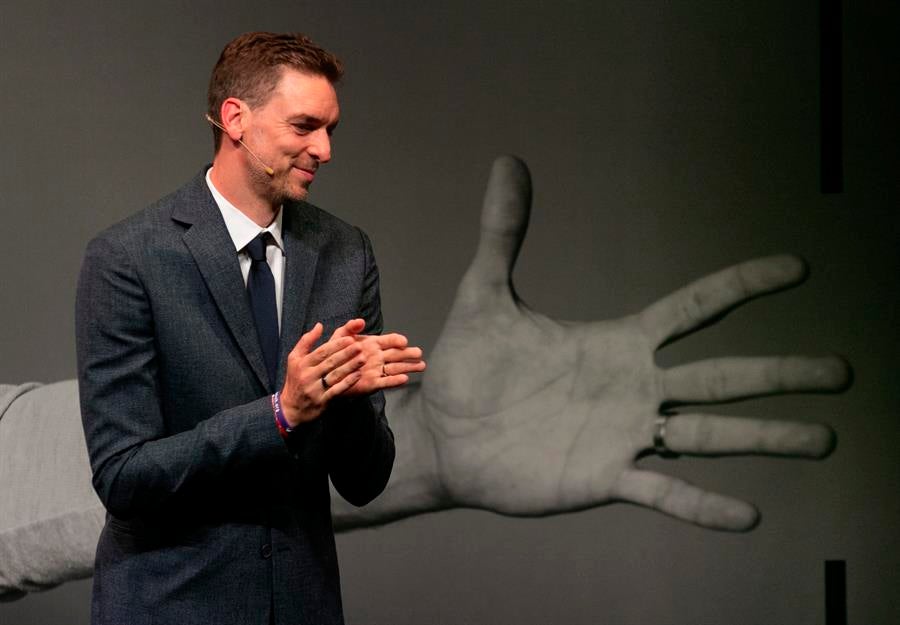 Persona física y un señor de Murcia: ¿Será Pau Gasol el nuevo ministro de Cultura y Deporte? Persona física y un señor de Murcia: ¿Será Pau Gasol el nuevo ministro de Cultura y Deporte?