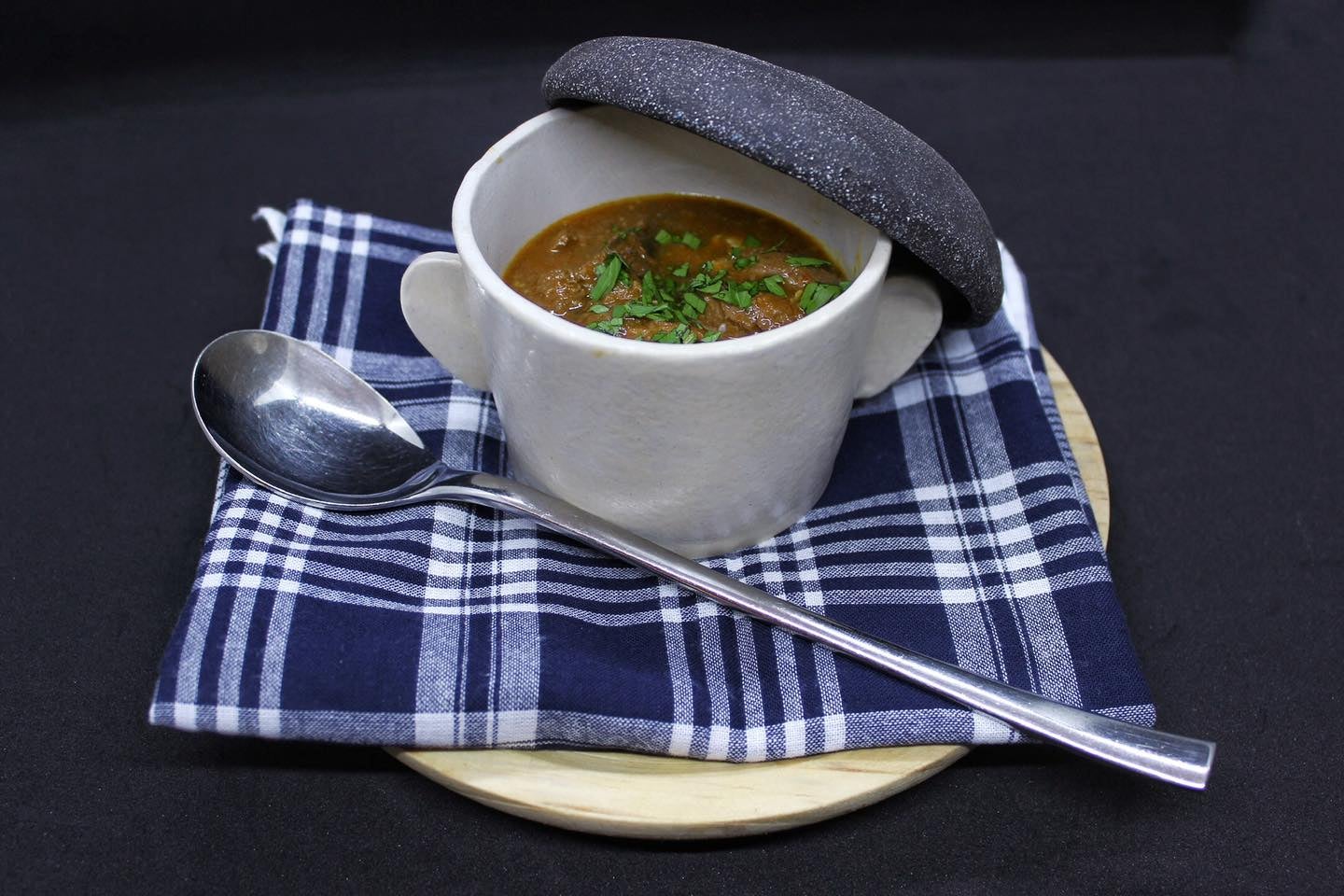 #LaBrújulaDeLaGastronomía: La cazuelica y el vino D.O. Navarra propios #LaBrújulaDeLaGastronomía: La cazuelica y el vino D.O. Navarra propios