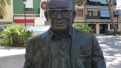 Vicent Andrés i Estellés. Vicent Andrés i Estellés.