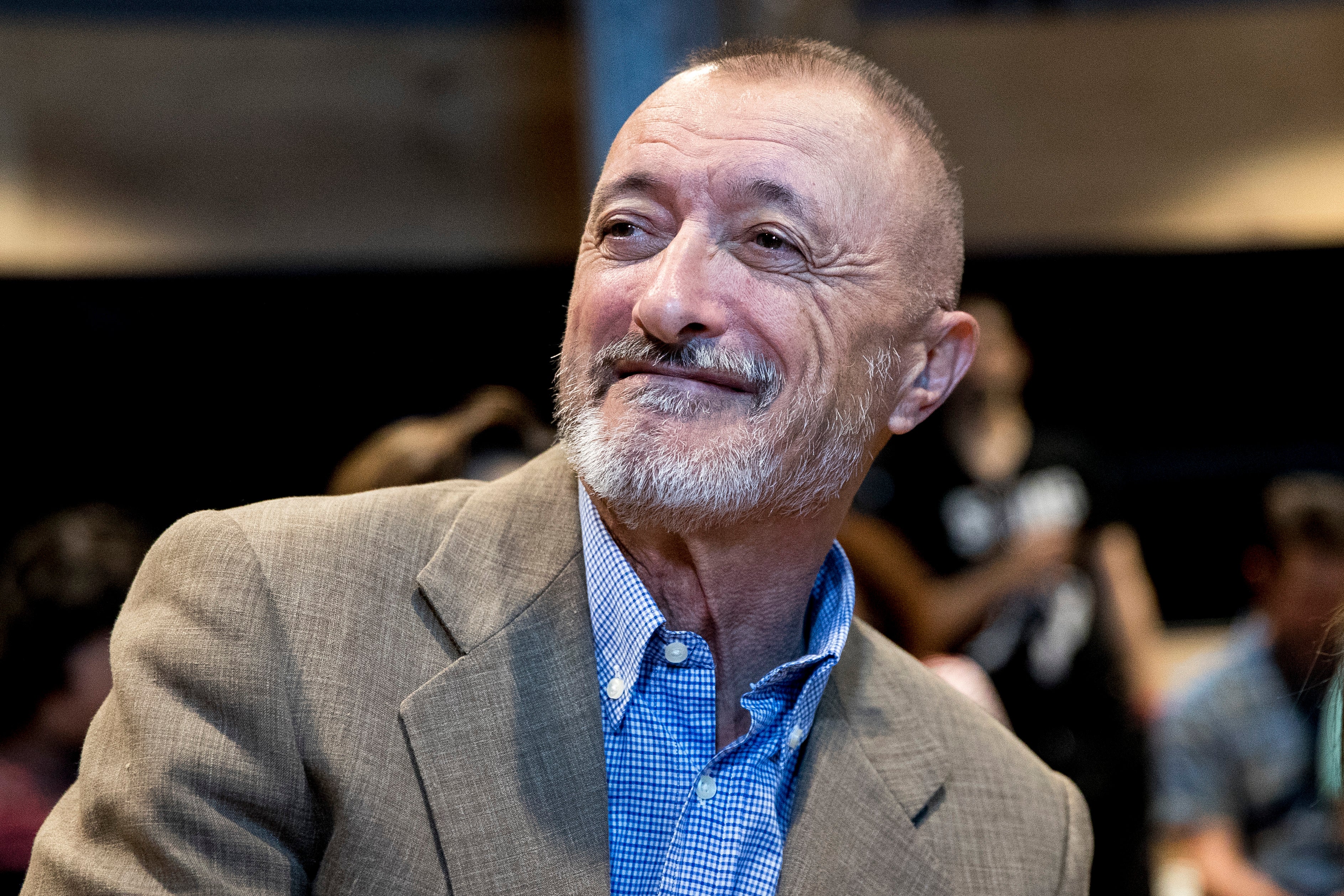 La entrevista que ha compartido Arturo Pérez-Reverte cuando tenía 36 años: "Tenía cara de parvulito" La entrevista que ha compartido Arturo Pérez-Reverte cuando tenía 36 años: "Tenía cara de parvulito"