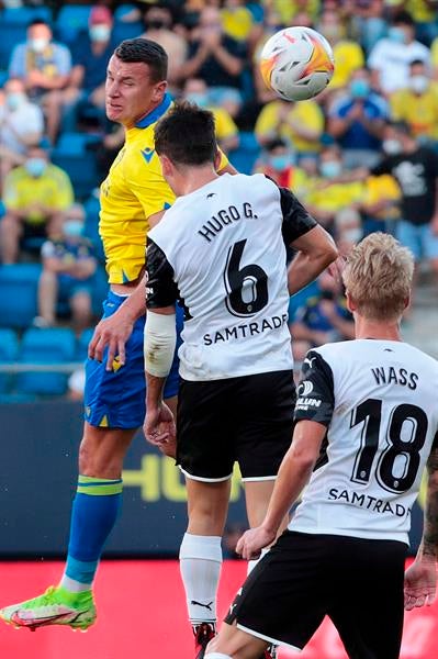 Hugo Guillamón: "Ver las oportunidades a jóvenes en la absoluta nos hace ver que puede llegar la nuestra" Hugo Guillamón: "Ver las oportunidades a jóvenes en la absoluta nos hace ver que puede llegar la nuestra"