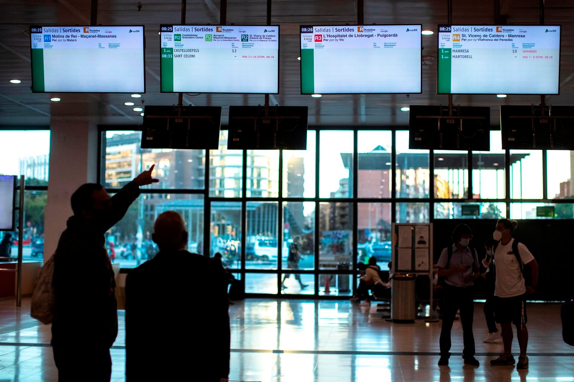 RENFE lanza sus ofertas para el Black Friday en AVE: fechas, descuentos y trayectos disponibles RENFE lanza sus ofertas para el Black Friday en AVE: fechas, descuentos y trayectos disponibles