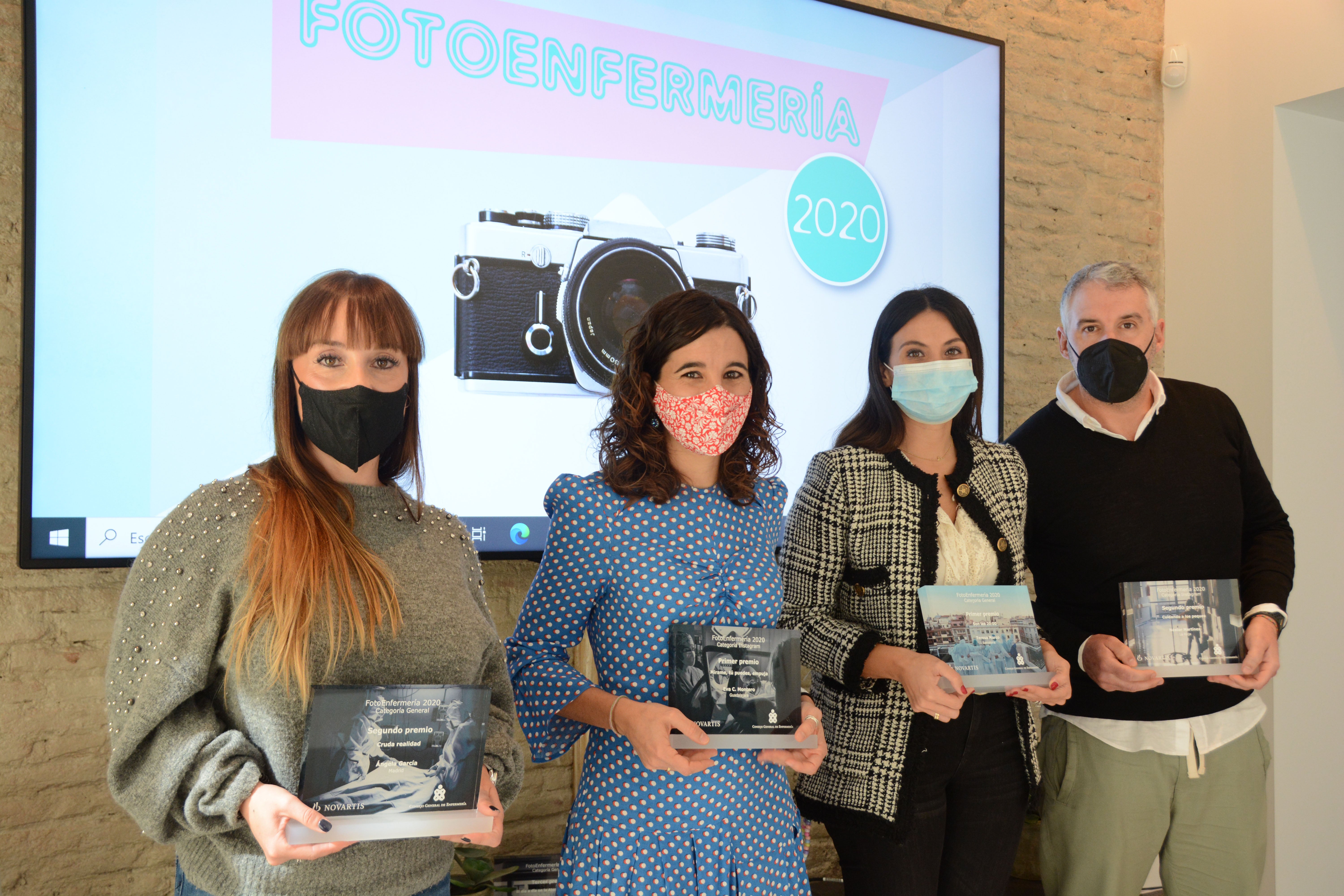 Los ganadores de FotoEnfermería 2020 recogen los premios de la edición que se ha convertido en el diario visual de la pandemia Los ganadores de FotoEnfermería 2020 recogen los premios de la edición que se ha convertido en el diario visual de la pandemia