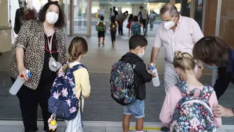 CSIF insta a Educación a impulsar la jornada continua en los centros con una oferta gratuita de extraescolares a las familias CSIF insta a Educación a impulsar la jornada continua en los centros con una oferta gratuita de extraescolares a las familias