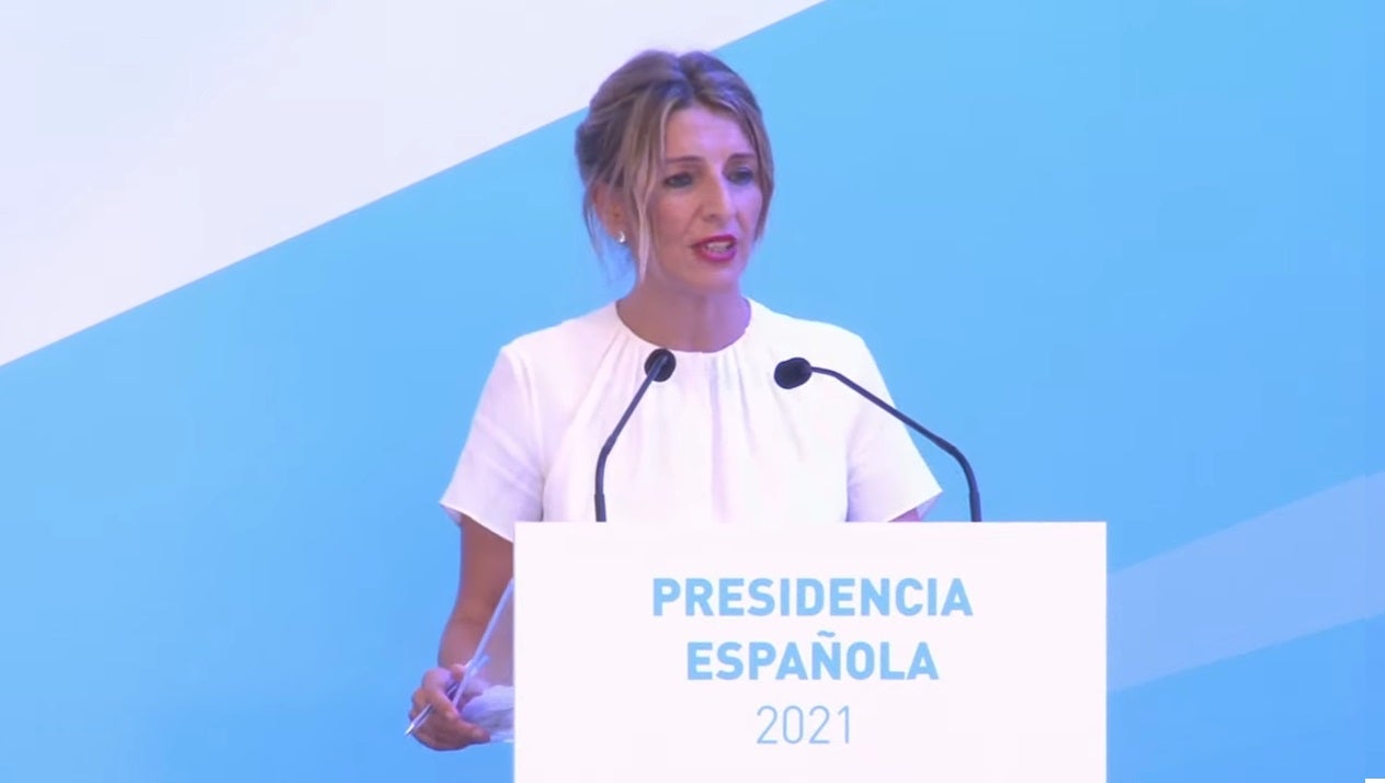 Yolanda Díaz: "toca ya que las grandes multinacionales aporten a los recursos del Estado" Yolanda Díaz: "toca ya que las grandes multinacionales aporten a los recursos del Estado"