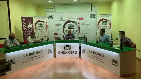 Brújula de la Economía en la fiesta de la vendimia Brújula de la Economía en la fiesta de la vendimia