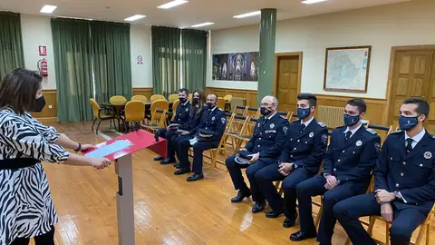 Saray Portillo, concejal de Policía Local, les ha dado la bienvenida en el salón de actos del Consistorio conquense Saray Portillo, concejal de Policía Local, les ha dado la bienvenida en el salón de actos del Consistorio conquense