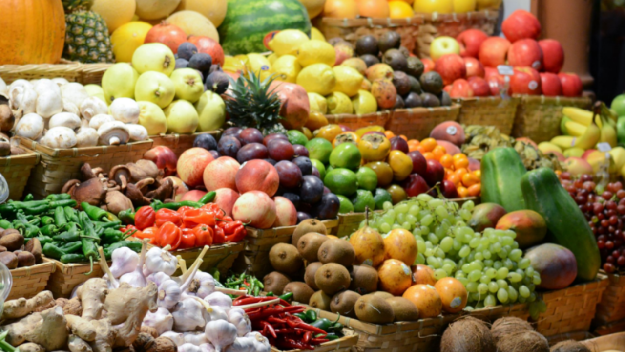 El sector agroalimentario conciencia a la sociedad de su importancia para el abastecimiento de la población El sector agroalimentario conciencia a la sociedad de su importancia para el abastecimiento de la población