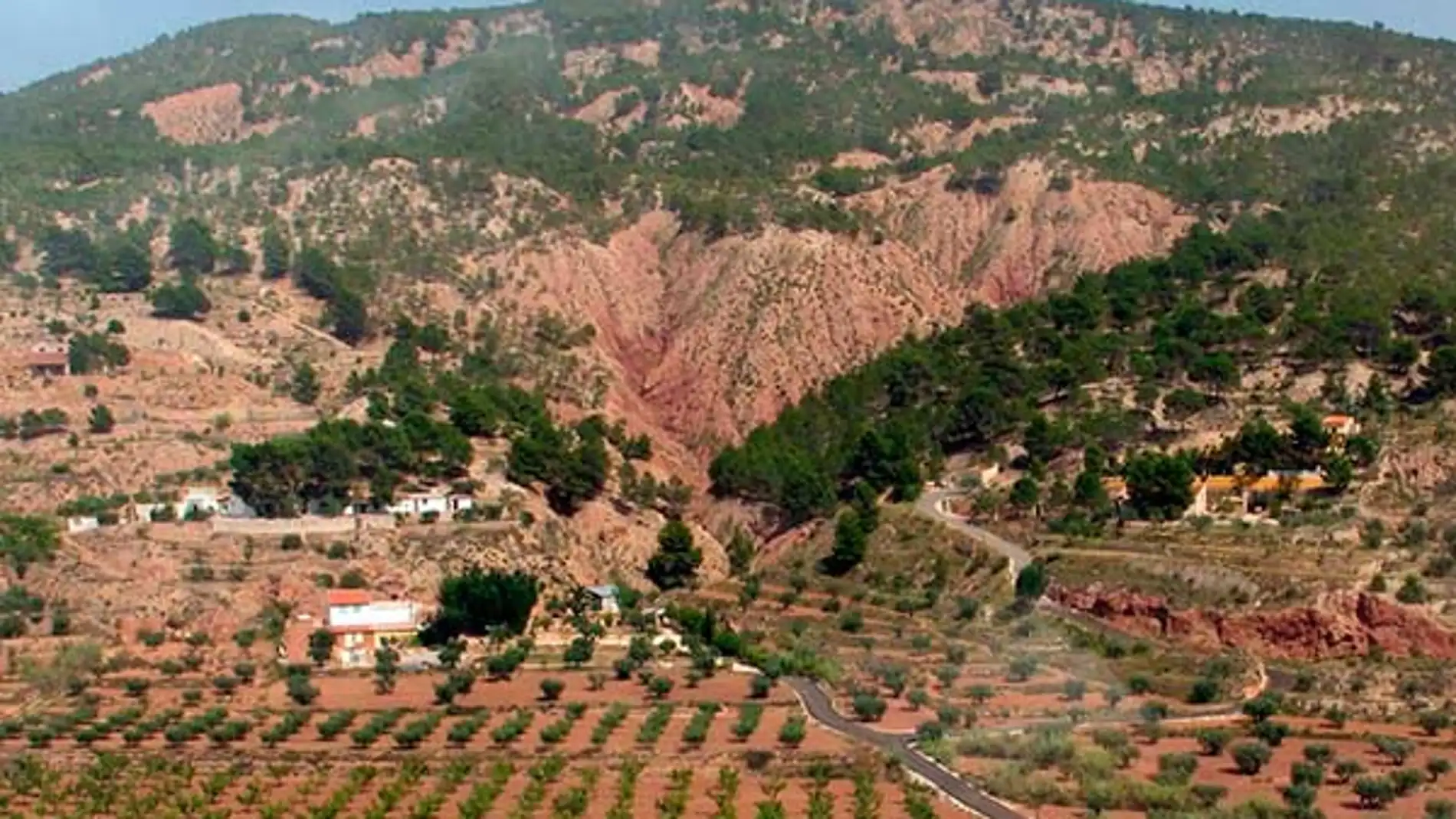 Vista del monte Cabezo de Pinoso.