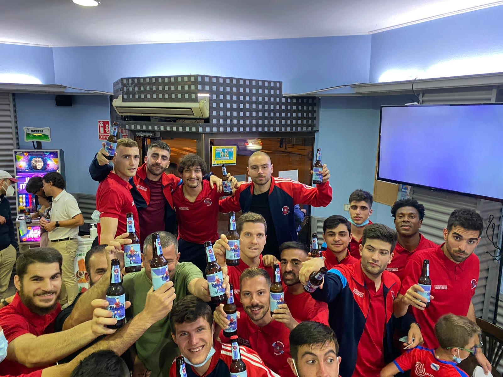 A UD Ourense vaise de Esmorga A UD Ourense vaise de Esmorga