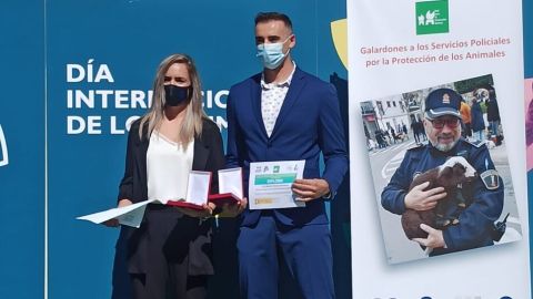 Flor Pe&ntilde;a y Alberto Venera, los dos polic&iacute;as 'castigados' por el comisario de Alcal&aacute; de Henares