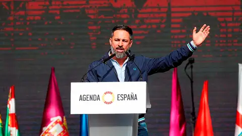 El presidente de Vox, Santiago Abascal, ha presentado ests domingo la "Agenda España", en el acto de cierre de "Viva 21. La España en pie" en Madrid. El presidente de Vox, Santiago Abascal, ha presentado ests domingo la "Agenda España", en el acto de cierre de "Viva 21. La España en pie" en Madrid.