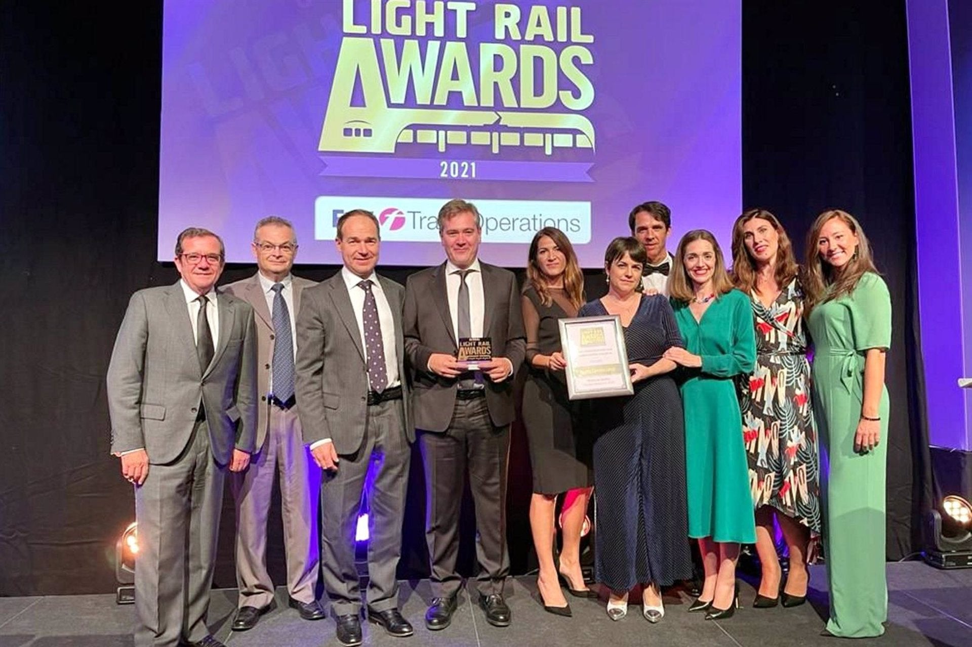 Metro de Sevilla gana el premio a la Mejor Iniciativa de Servicio al Cliente Metro de Sevilla gana el premio a la Mejor Iniciativa de Servicio al Cliente