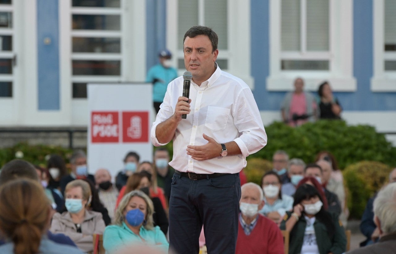 Valentín González Formoso: «Poñemos o talento que existe no PSdG ao servizo de Galicia» Valentín González Formoso: «Poñemos o talento que existe no PSdG ao servizo de Galicia»