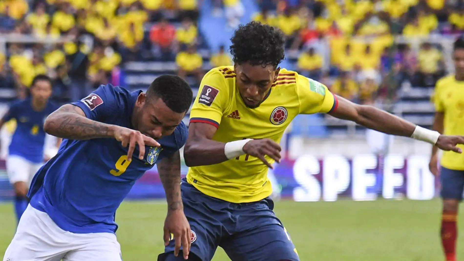 Johan Mojica, en un partido de la selección de Colombia.