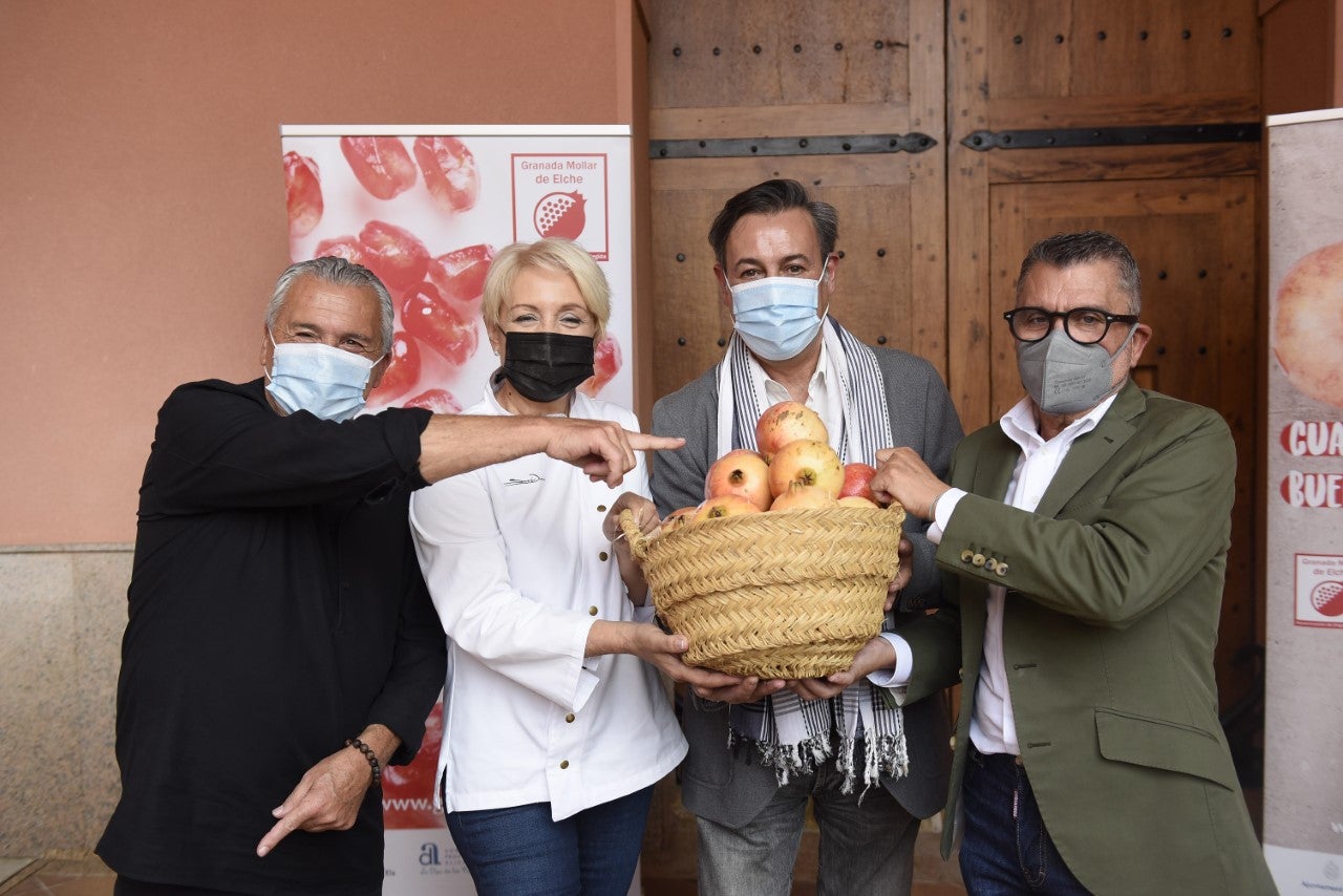 Los agricultores de granada mollar de Elche confían en producir este año 50.000 toneladas Los agricultores de granada mollar de Elche confían en producir este año 50.000 toneladas