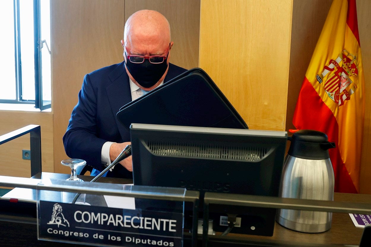 Villarejo planificó con Francisco Martínez un informe falso sobre una fortuna oculta del clan Pujol en Suiza Villarejo planificó con Francisco Martínez un informe falso sobre una fortuna oculta del clan Pujol en Suiza