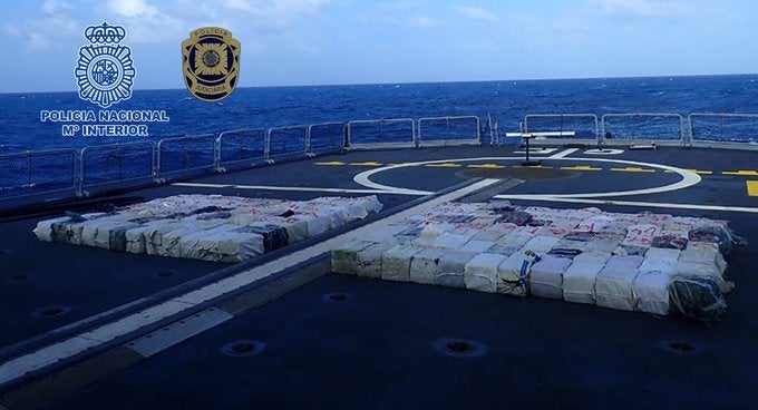 Continúa abierta la operación que ha impedido la entrada en Galicia de 4'2 toneladas de cocaína Continúa abierta la operación que ha impedido la entrada en Galicia de 4'2 toneladas de cocaína