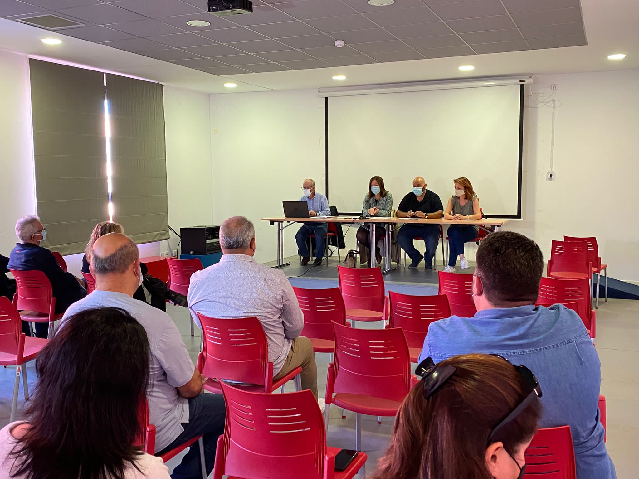 El Consejo Vecinal elige a Jaime Carrero su representante en el Consejo de Administración de Aguas de Alcázar El Consejo Vecinal elige a Jaime Carrero su representante en el Consejo de Administración de Aguas de Alcázar