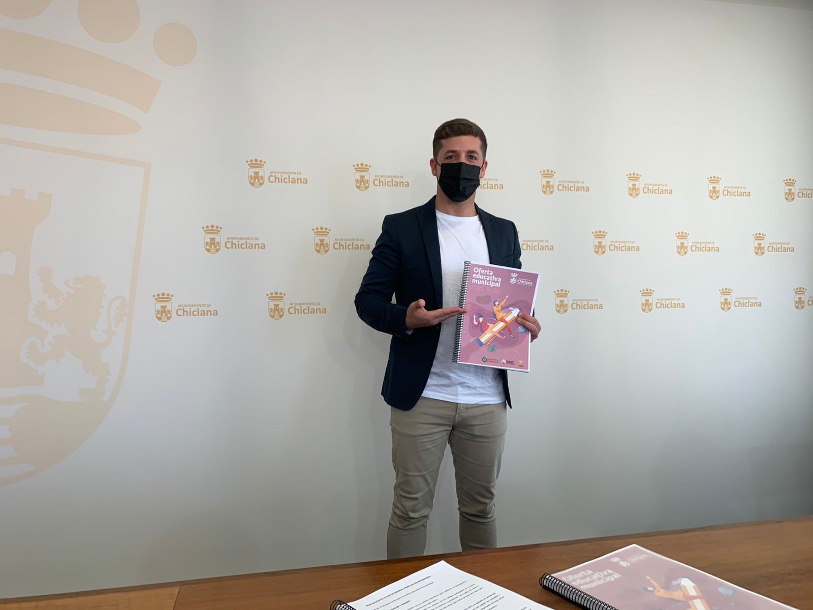 La Oferta Educativa de Chiclana recupera la presencialidad y programa setenta actividades La Oferta Educativa de Chiclana recupera la presencialidad y programa setenta actividades