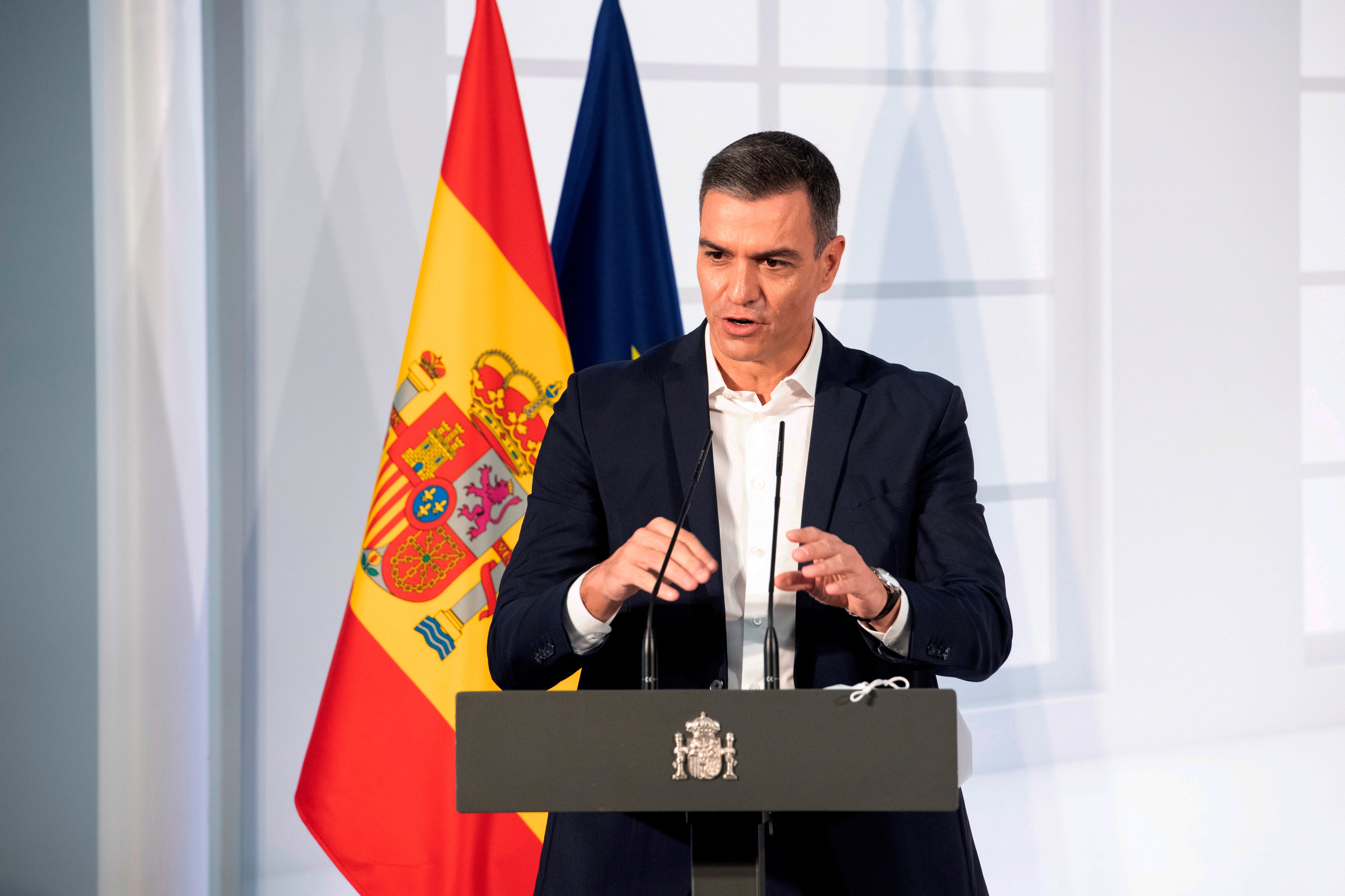 Pedro Sánchez viaja por cuarta vez a La Palma para seguir la evolución del volcán Pedro Sánchez viaja por cuarta vez a La Palma para seguir la evolución del volcán