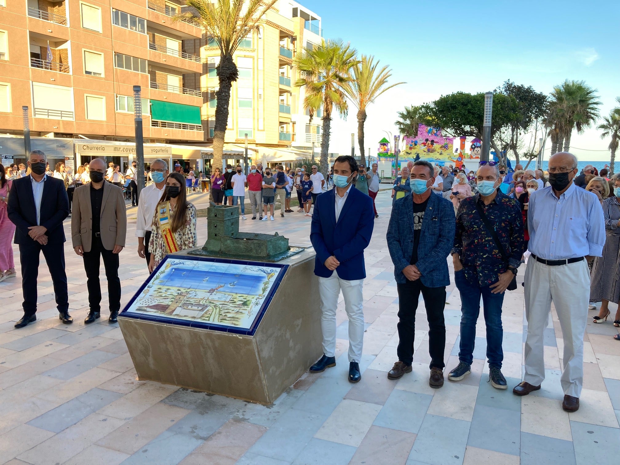 Un nuevo monumento recrea en La Mata su cortijo y torre, morada del administrador de las Salinas Un nuevo monumento recrea en La Mata su cortijo y torre, morada del administrador de las Salinas